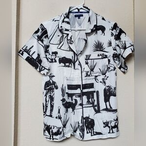 Katie Kime Western Graphic Marfa Texas Sleep Shirt.  Size Small